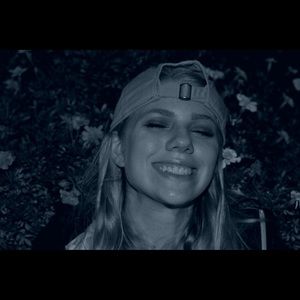 Meet your Posher, Savannah